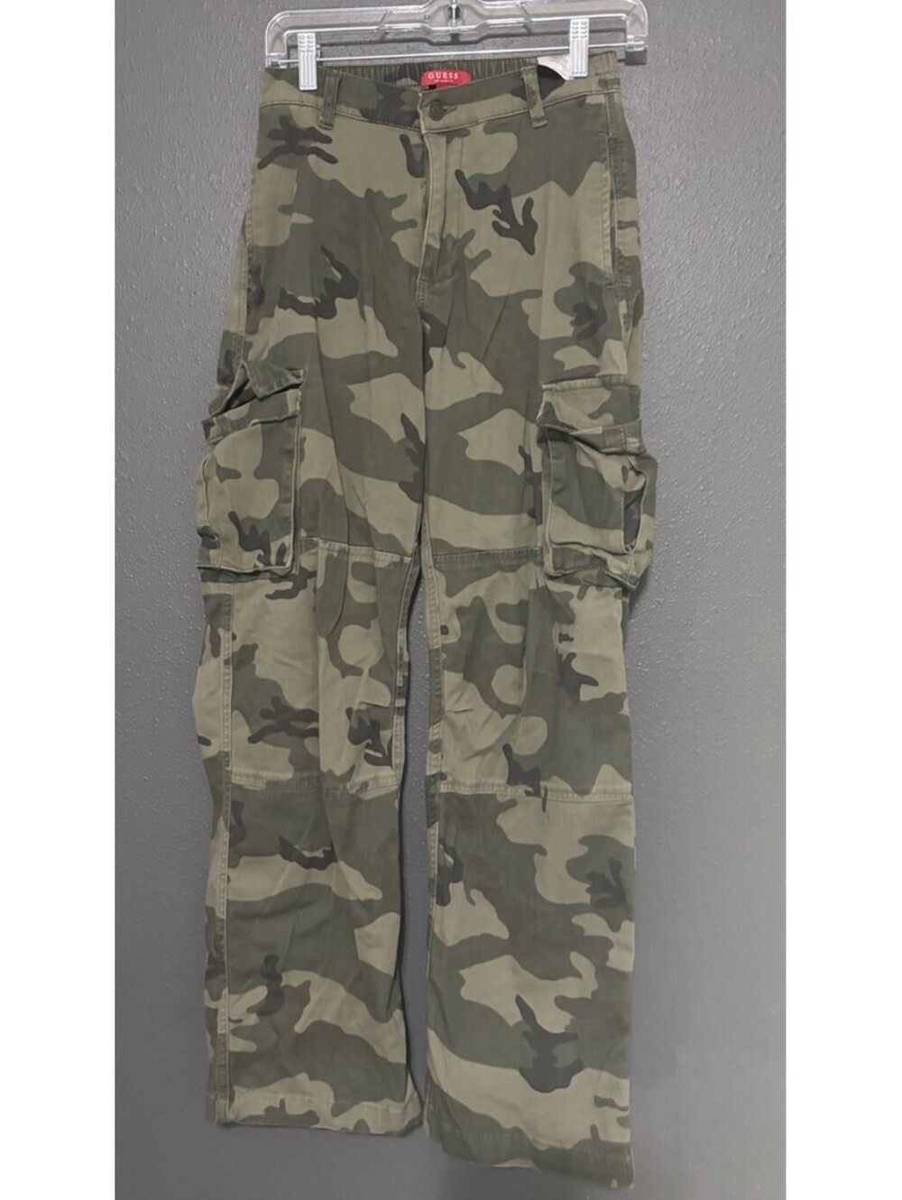 Guess Camo Cargo Pants Size XS Womens